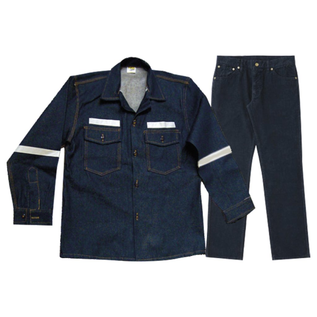 Conjunto de camisa y pantalón crudo